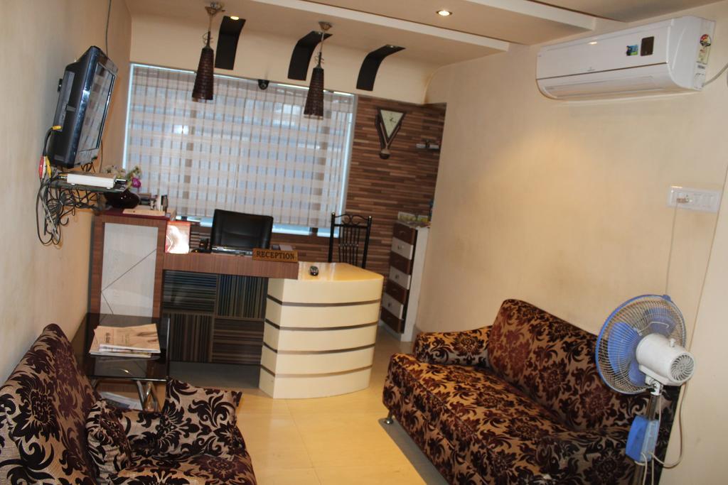 Transit Inn Dam Dam Bagian luar foto